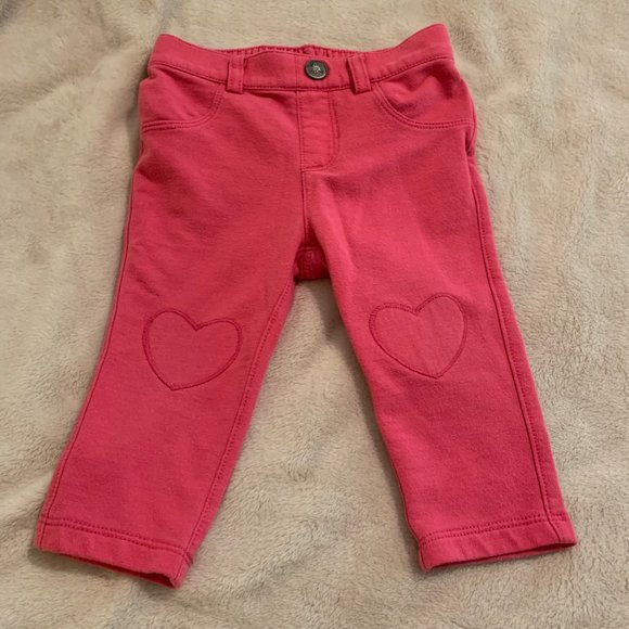 Two Pairs of Pants Oshkosh B'Gosh 9 Month - Old Navy 6- 12 Month - Picture 2 of 15